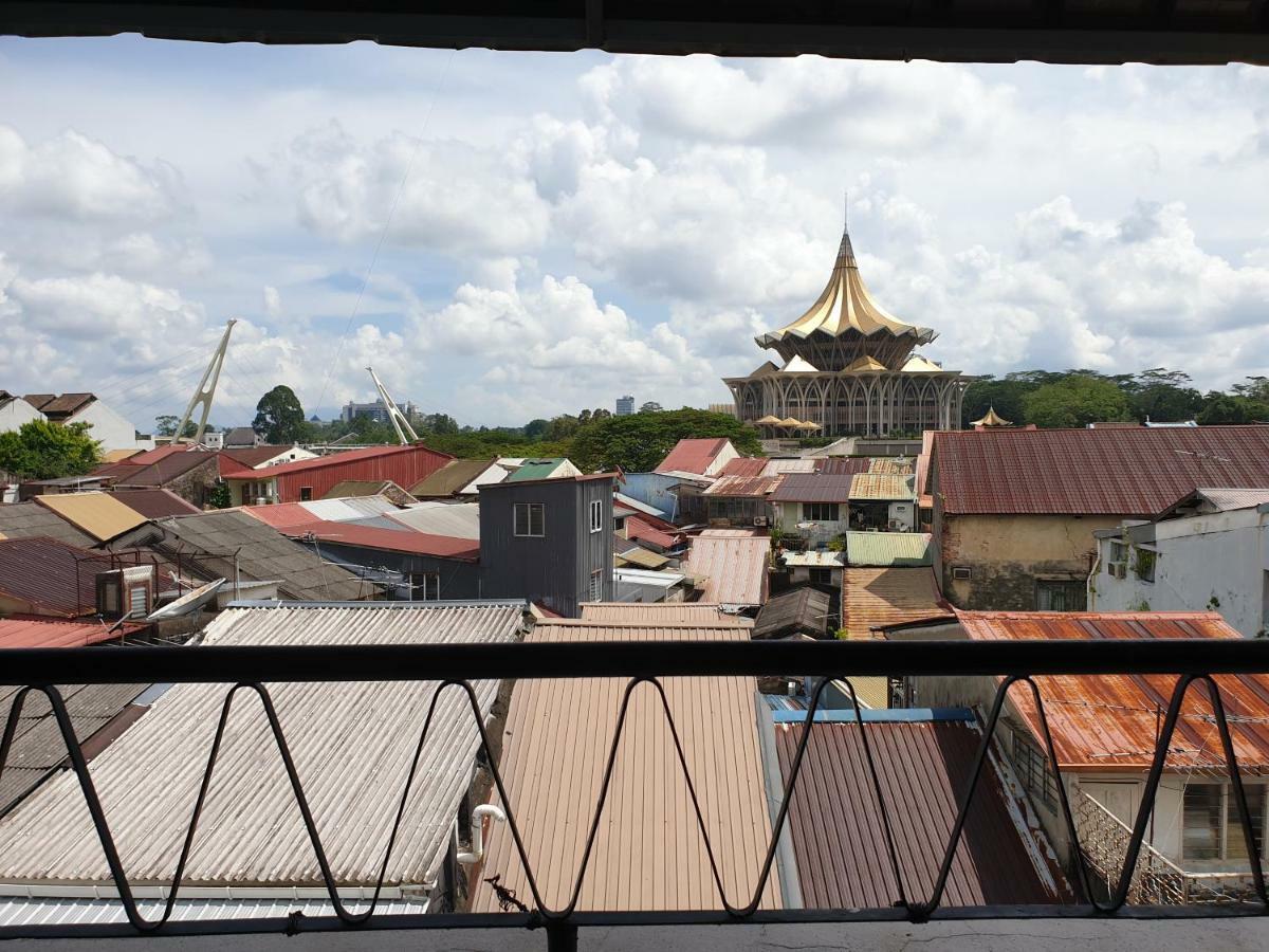 Ostello Hornbill'S Nest Kuching Esterno foto